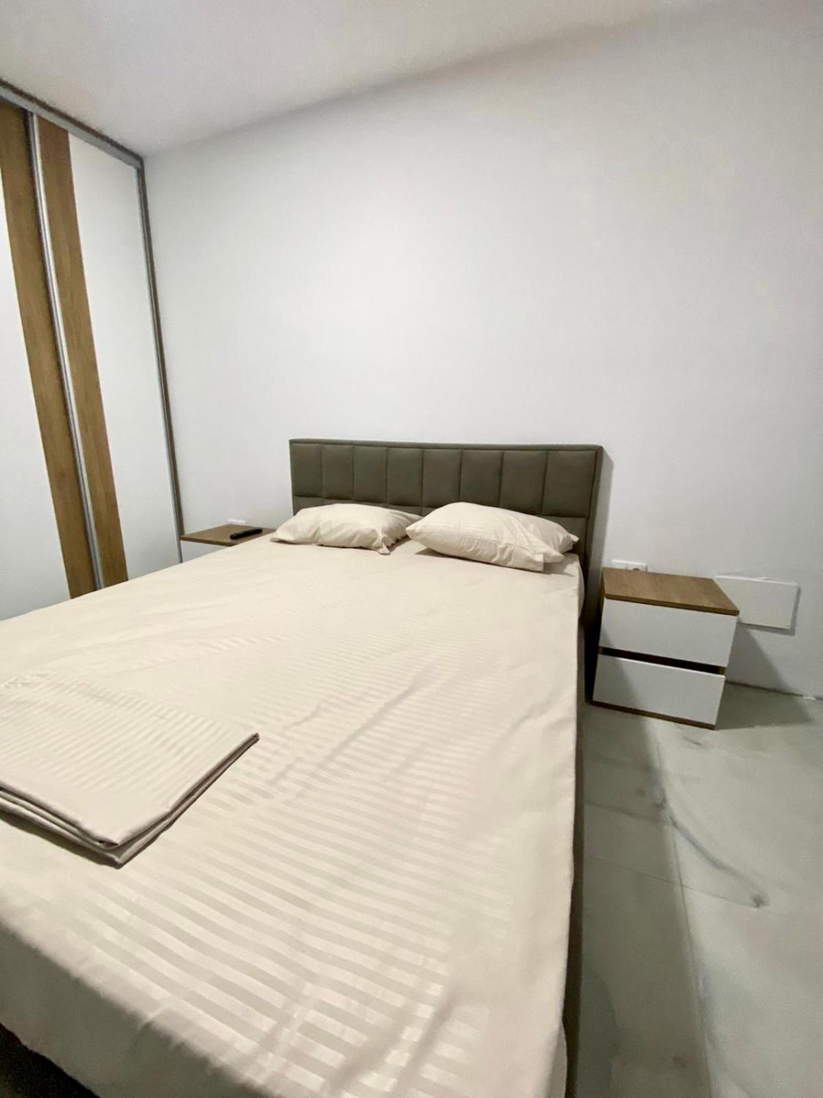 Etna Apartments Ulcinj Quarto foto